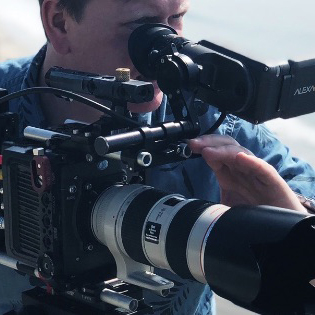 Visionproduction levererar tjänster inom marknadsföring, kommunikation,dokumentation samt utbildning/information genom bla video och animation för organisationer och företag i olika branscher.